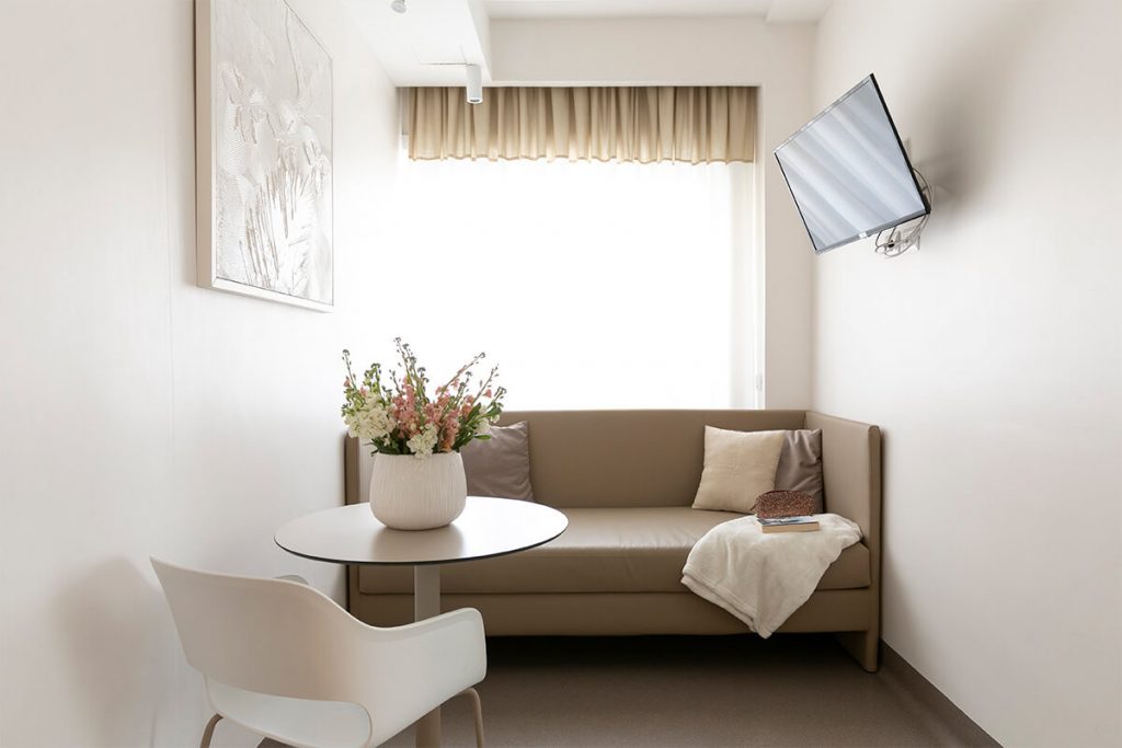 Area Living per degenti Clinica privata Napoli